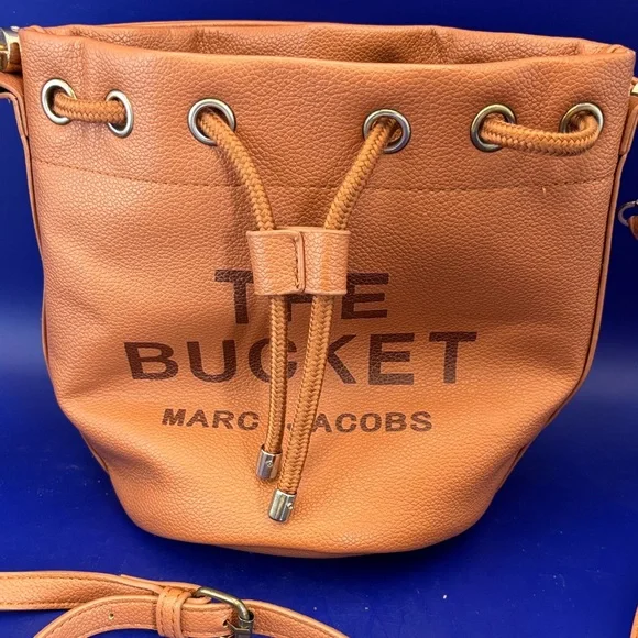 Marc Jacobs Tan Bucket Leather Shoulder Bag